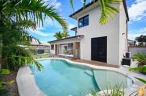 Stylish Beach Side Gem - pool, beach ZG7